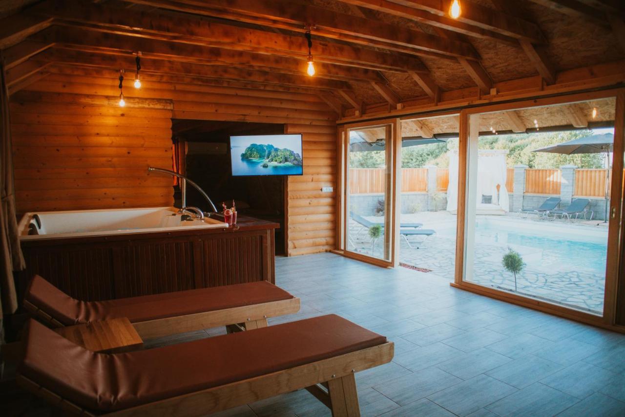 Cartagena Villa & Spa Brčko Exteriör bild